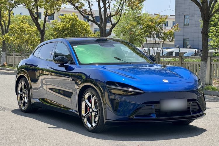 Used Xiaomi Auto YU7 2025 Ultra-Long Range High-Performance All-Wheel-Drive Max Edition Exterior 3