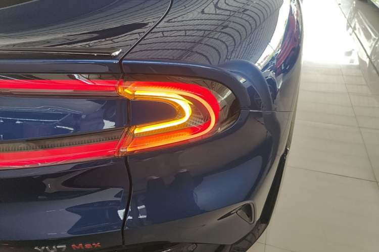 Used Xiaomi Auto YU7 2025 Ultra-Long Range High-Performance All-Wheel-Drive Max Edition Exterior 3