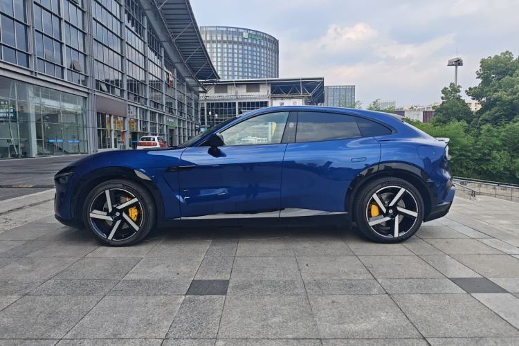 Used Xiaomi Auto YU7 2025 Ultra-Long Range High-Performance All-Wheel-Drive Max Edition Exterior 3