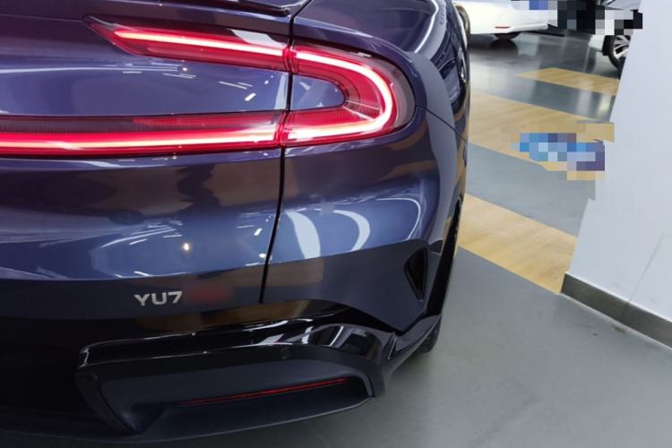Used Xiaomi Auto YU7 2025 Ultra-Long Range High-Performance All-Wheel-Drive Max Edition Exterior 3