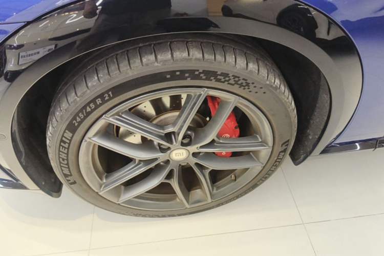 Used Xiaomi Auto YU7 2025 Ultra-Long Range High-Performance All-Wheel-Drive Max Edition Exterior 4