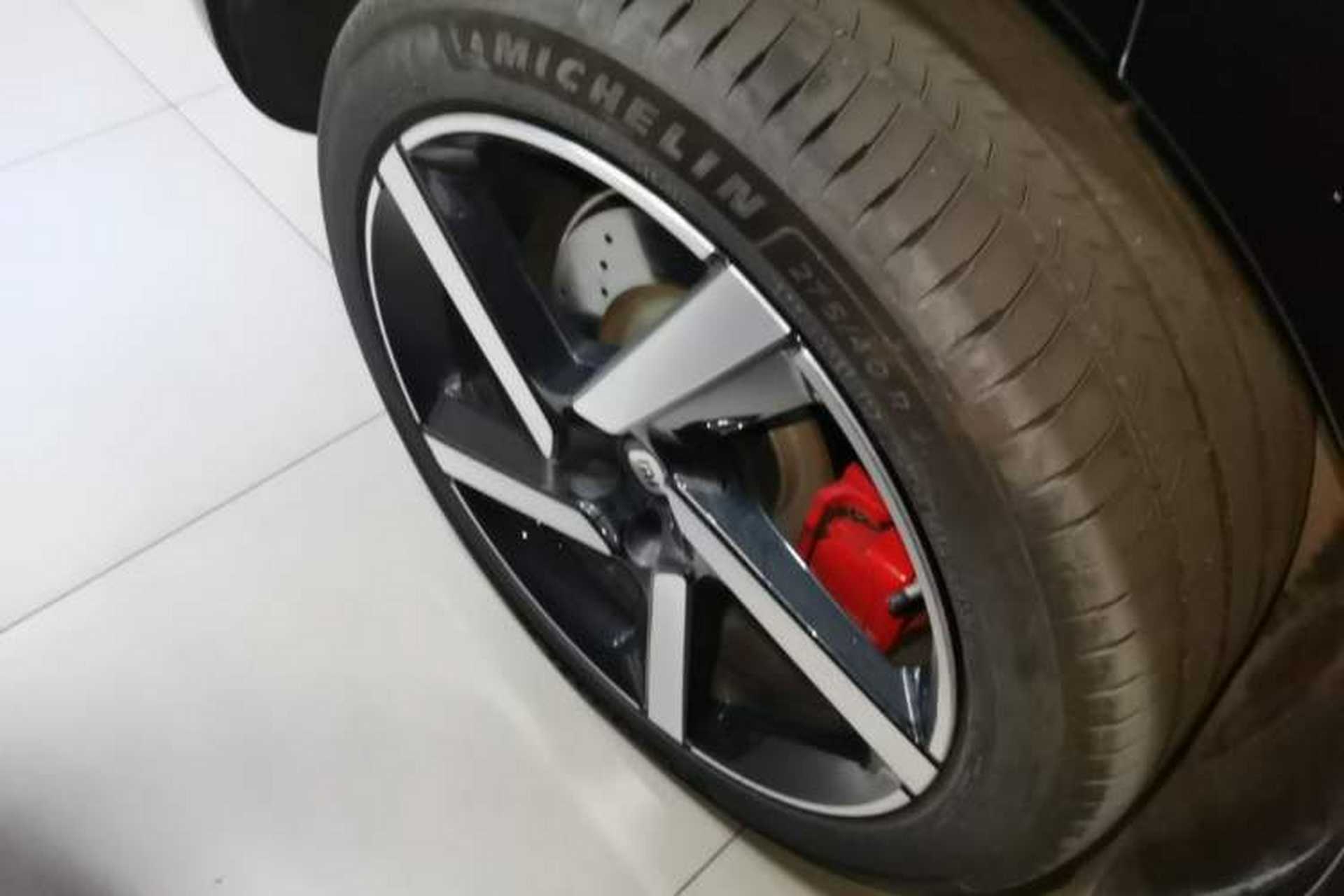 Used Xiaomi Auto YU7 2025 Ultra-Long Range High-Performance All-Wheel-Drive Max Edition Exterior 5