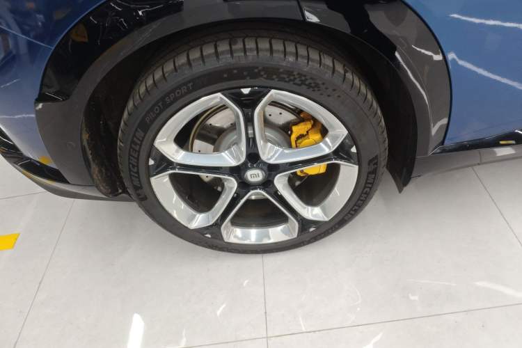 Used Xiaomi Auto YU7 2025 Ultra-Long Range High-Performance All-Wheel-Drive Max Edition Exterior 5