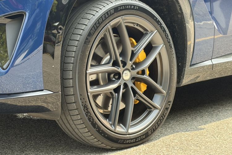 Used Xiaomi Auto YU7 2025 Ultra-Long Range High-Performance All-Wheel-Drive Max Edition Exterior 6
