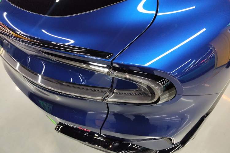Used Xiaomi Auto YU7 2025 Ultra-Long Range High-Performance All-Wheel-Drive Max Edition Exterior 6