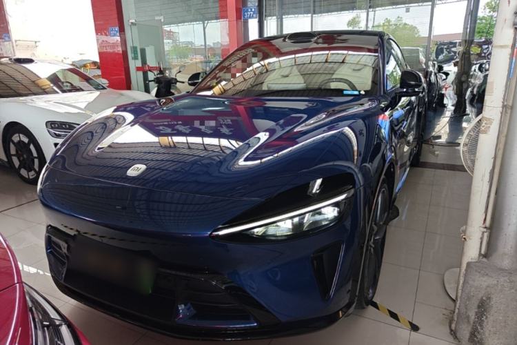 Used Xiaomi Auto YU7 2025 Ultra-Long Range High-Performance All-Wheel-Drive Max Edition Front