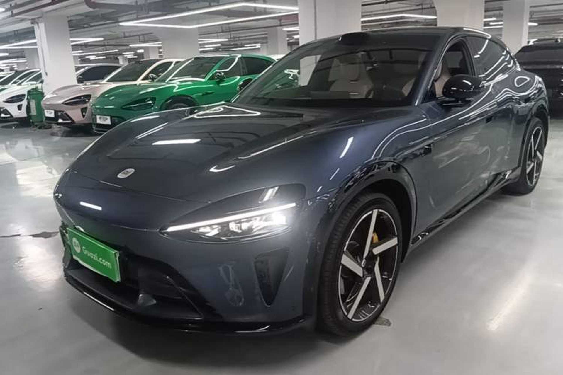 Used Xiaomi Auto YU7 2025 Ultra-Long Range High-Performance All-Wheel-Drive Max Edition Front Left 45 Deg