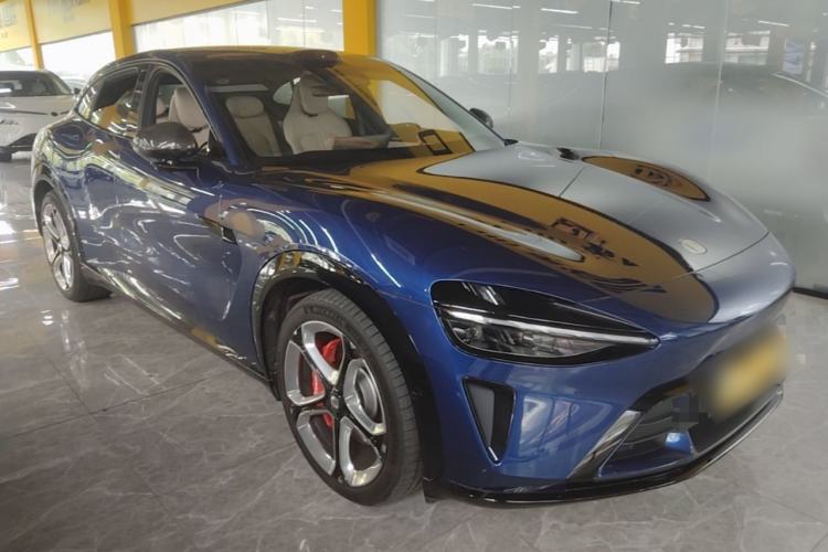 Used Xiaomi Auto YU7 2025 Ultra-Long Range High-Performance All-Wheel-Drive Max Edition Front Right 45 Deg