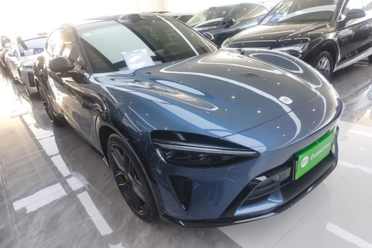 Used Xiaomi Auto YU7 2025 Ultra-Long Range High-Performance All-Wheel-Drive Max Edition Front Right 45 Deg