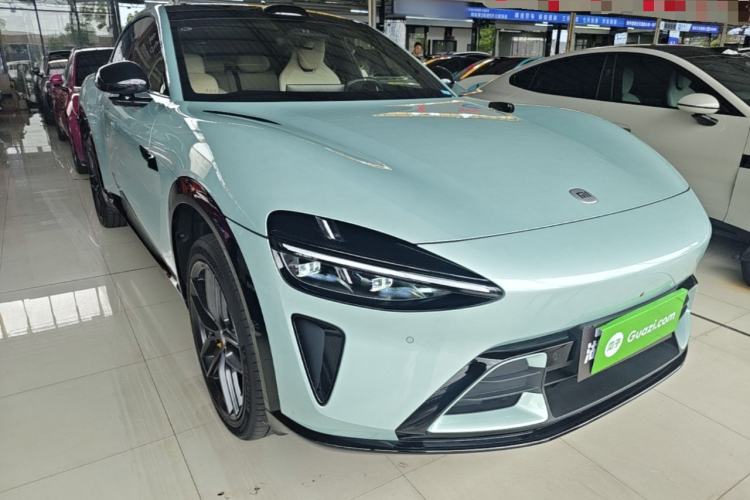 Used Xiaomi Auto YU7 2025 Ultra-Long Range High-Performance All-Wheel-Drive Max Edition Front Right 45 Deg