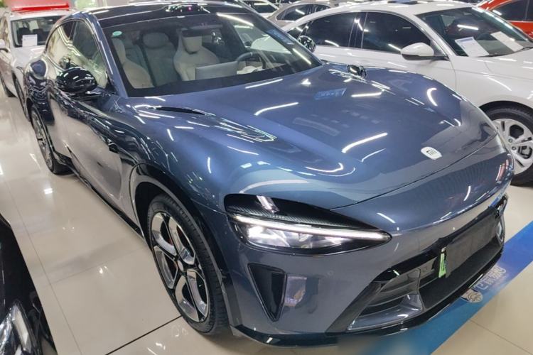 Used Xiaomi Auto YU7 2025 Ultra-Long Range High-Performance All-Wheel-Drive Max Edition Front Right 45 Deg
