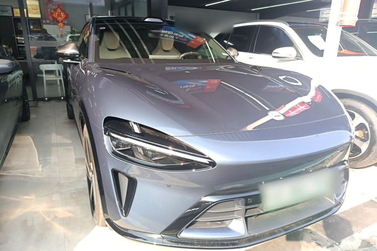 Used Xiaomi Auto YU7 2025 Ultra-Long Range High-Performance All-Wheel-Drive Max Edition Front Right 45 Deg