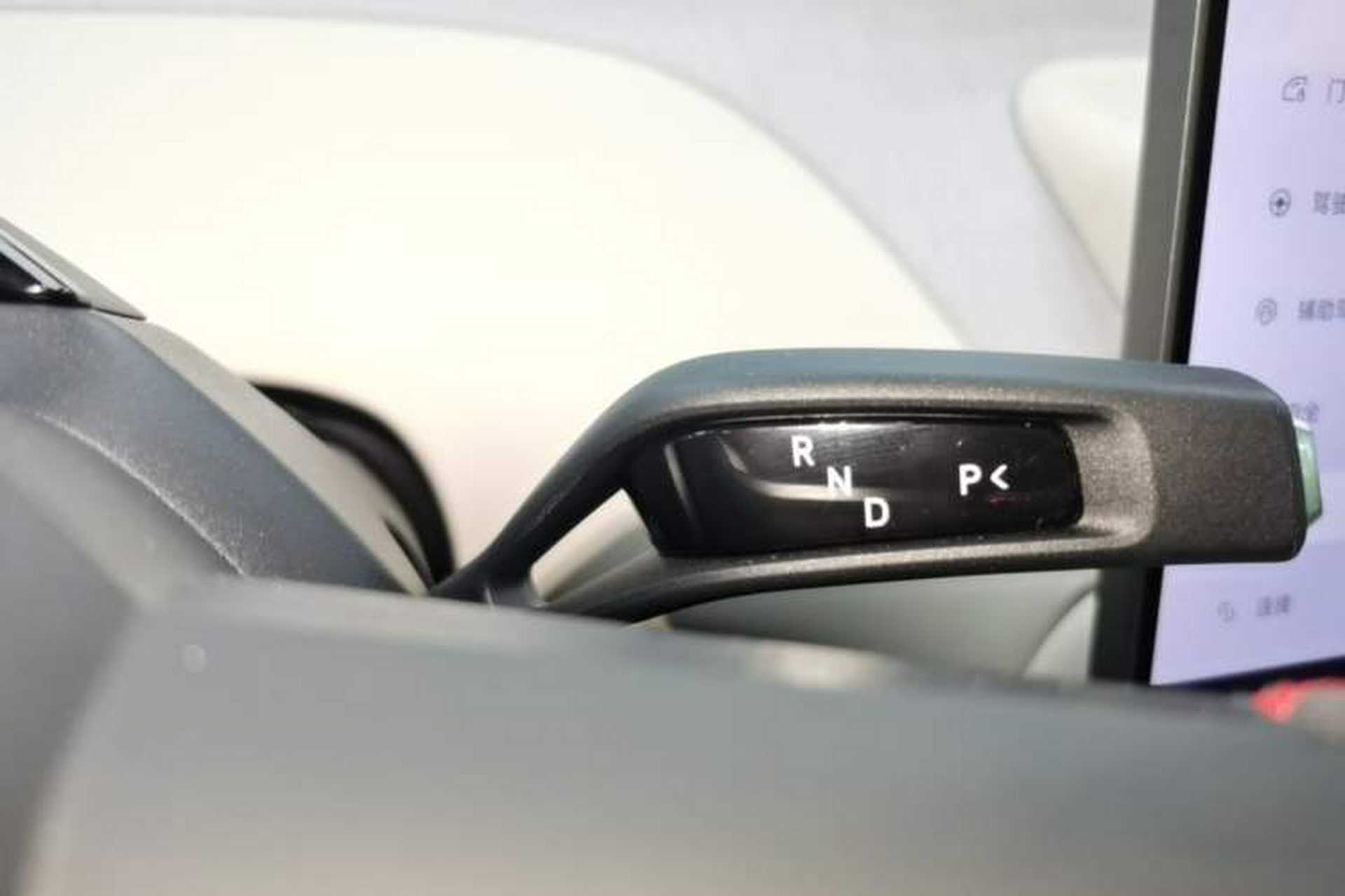 Used Xiaomi Auto YU7 2025 Ultra-Long Range High-Performance All-Wheel-Drive Max Edition Gear Lever