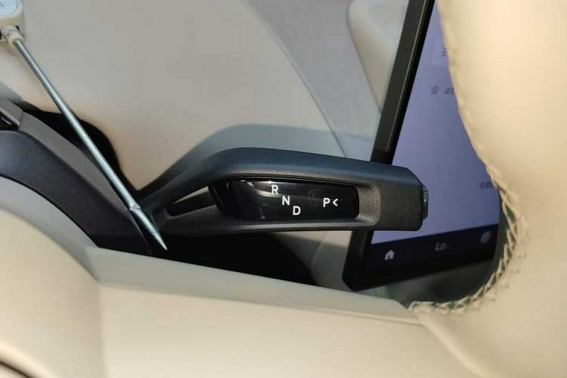 Used Xiaomi Auto YU7 2025 Ultra-Long Range High-Performance All-Wheel-Drive Max Edition Gear Lever