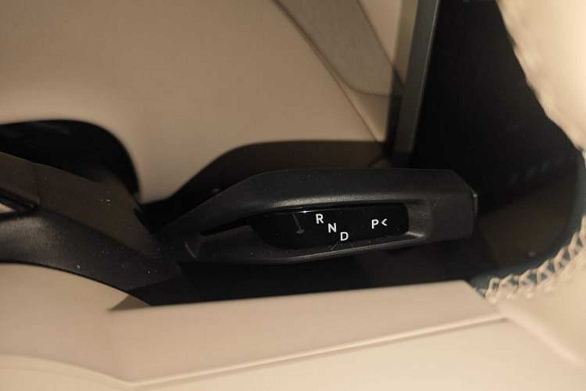 Used Xiaomi Auto YU7 2025 Ultra-Long Range Rear-Wheel Drive Version Gear Lever