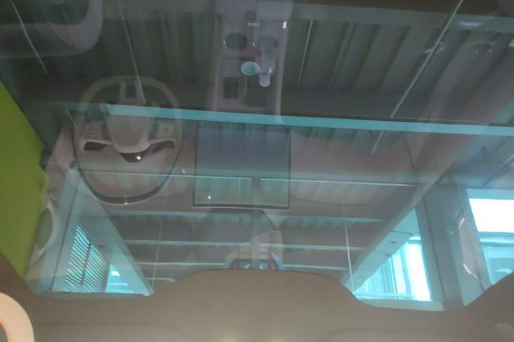 Used Xiaomi Auto YU7 2025 Ultra-Long Range High-Performance All-Wheel-Drive Max Edition Headliner