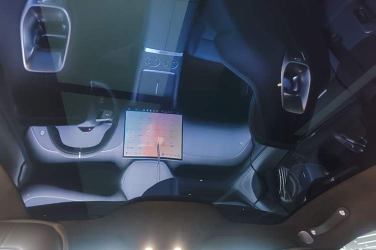 Used Xiaomi Auto YU7 2025 Ultra-Long Range High-Performance All-Wheel-Drive Max Edition Headliner