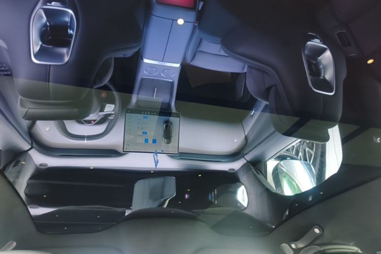 Used Xiaomi Auto YU7 2025 Ultra-Long Range High-Performance All-Wheel-Drive Max Edition Headliner