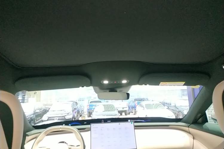 Used Xiaomi Auto YU7 2025 Ultra-Long Range Rear-Wheel Drive Version Headliner