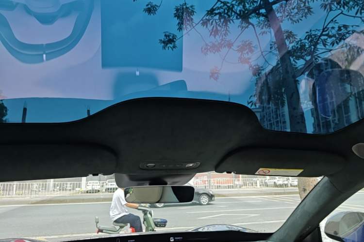 Used Xiaomi Auto YU7 2025 Ultra-Long Range High-Performance All-Wheel-Drive Max Edition Headliner