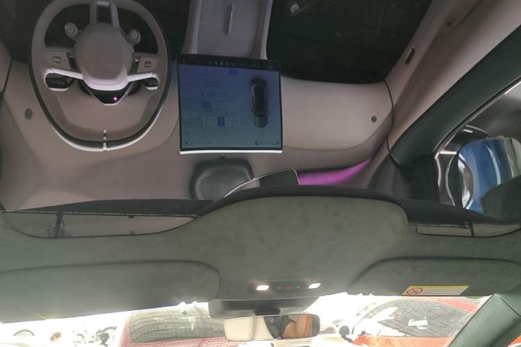 Used Xiaomi Auto YU7 2025 Ultra-Long Range High-Performance All-Wheel-Drive Max Edition Headliner