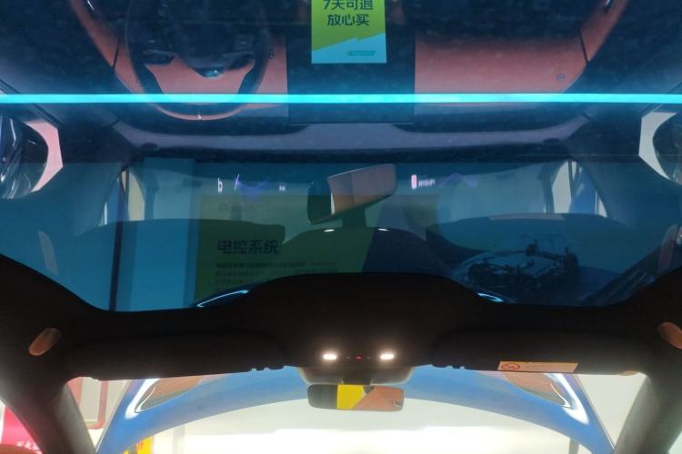 Used Xiaomi Auto YU7 2025 Ultra-Long Range High-Performance All-Wheel-Drive Max Edition Headliner