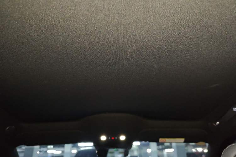 Used Xiaomi Auto YU7 2025 Ultra-Long Range All-Wheel Drive Pro Version Headliner