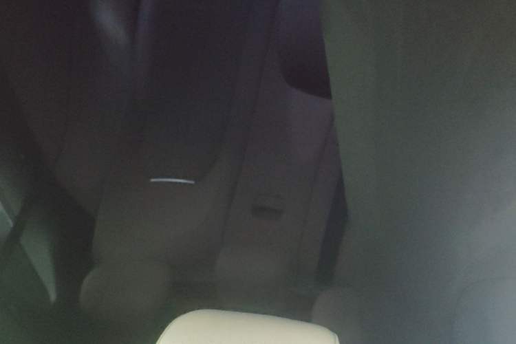 Used Xiaomi Auto YU7 2025 Ultra-Long Range High-Performance All-Wheel-Drive Max Edition Headliner
