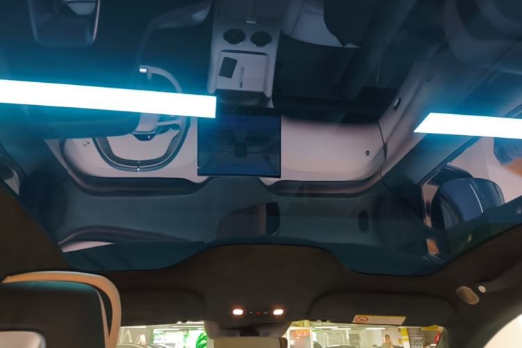 Used Xiaomi Auto YU7 2025 Ultra-Long Range High-Performance All-Wheel-Drive Max Edition Headliner