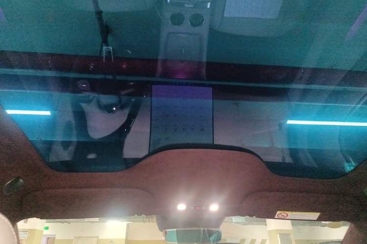 Used Xiaomi Auto YU7 2025 Ultra-Long Range High-Performance All-Wheel-Drive Max Edition Headliner