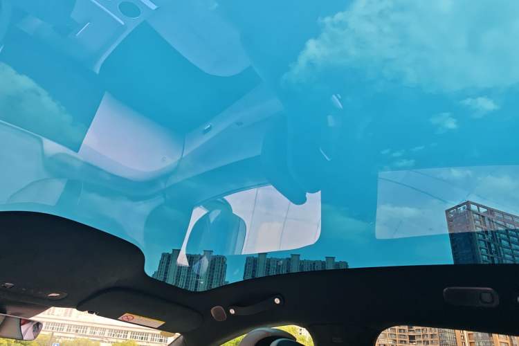 Used Xiaomi Auto YU7 2025 Ultra-Long Range High-Performance All-Wheel-Drive Max Edition Headliner