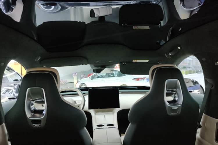 Used Xiaomi Auto YU7 2025 Ultra-Long Range High-Performance All-Wheel-Drive Max Edition Headliner