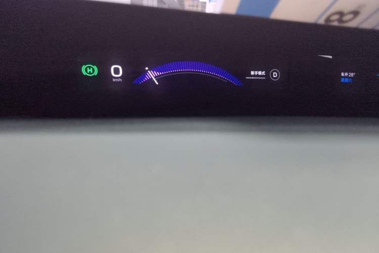 Used Xiaomi Auto YU7 2025 Ultra-Long Range High-Performance All-Wheel-Drive Max Edition Instrument Cluster