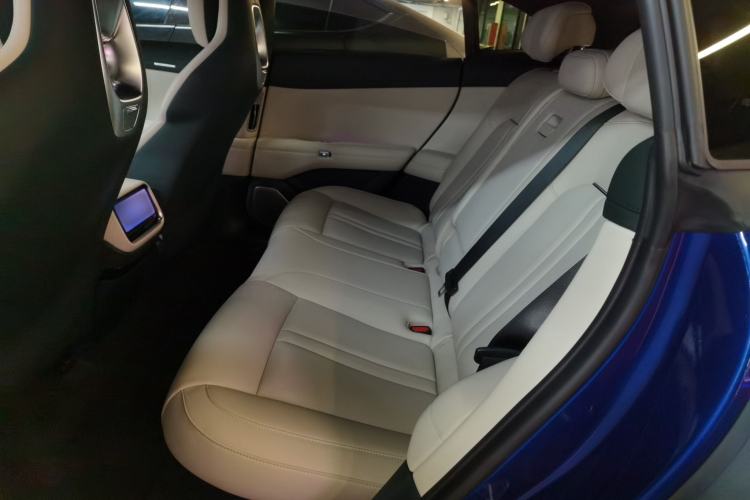 Used Xiaomi Auto YU7 2025 Ultra-Long Range Rear-Wheel Drive Version Interior 4