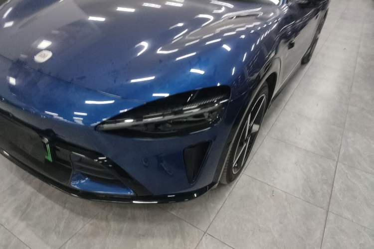 Used Xiaomi Auto YU7 2025 Ultra-Long Range High-Performance All-Wheel-Drive Max Edition Left Front Headlight