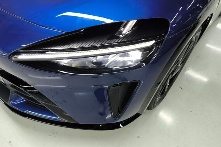 Used Xiaomi Auto YU7 2025 Ultra-Long Range High-Performance All-Wheel-Drive Max Edition Left Front Headlight