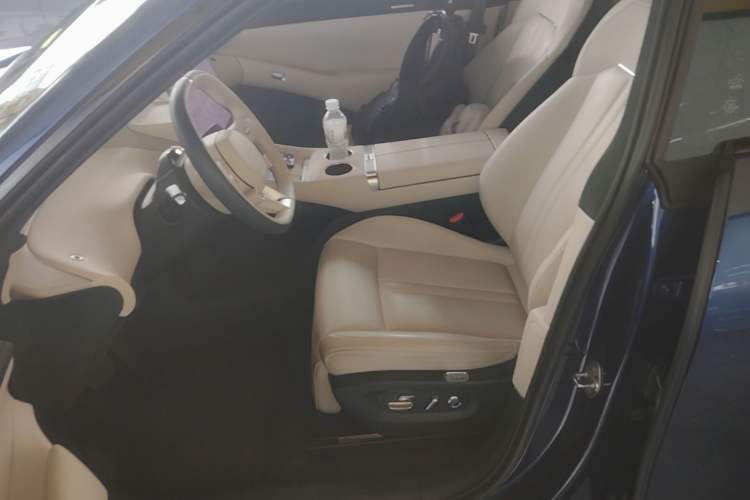 Used Xiaomi Auto YU7 2025 Ultra-Long Range High-Performance All-Wheel-Drive Max Edition Left Front Seat