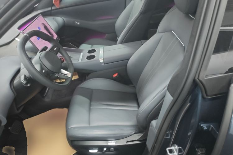 Used Xiaomi Auto YU7 2025 Ultra-Long Range High-Performance All-Wheel-Drive Max Edition Left Front Seat