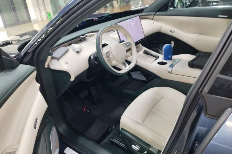 Used Xiaomi Auto YU7 2025 Ultra-Long Range High-Performance All-Wheel-Drive Max Edition Left Front Seat