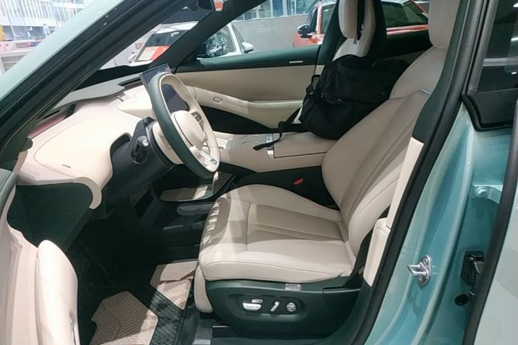 Used Xiaomi Auto YU7 2025 Ultra-Long Range Rear-Wheel Drive Version Left Front Seat