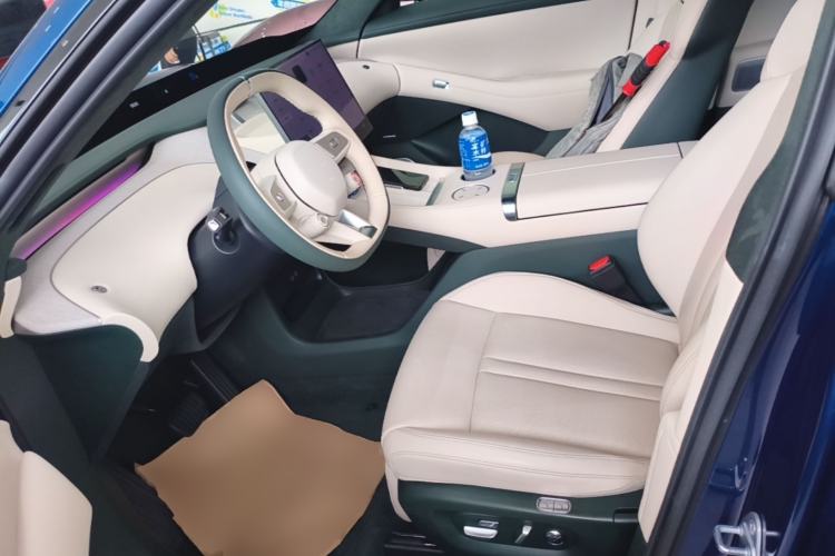 Used Xiaomi Auto YU7 2025 Ultra-Long Range High-Performance All-Wheel-Drive Max Edition Left Front Seat
