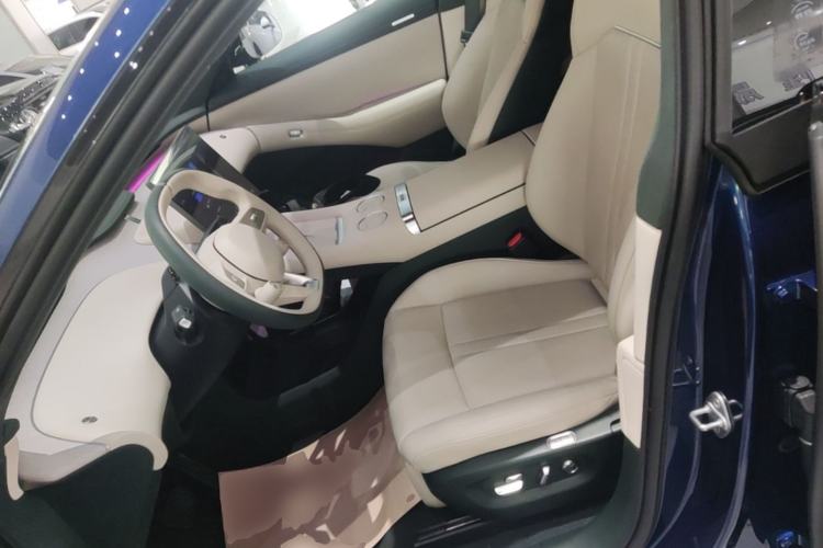 Used Xiaomi Auto YU7 2025 Ultra-Long Range High-Performance All-Wheel-Drive Max Edition Left Front Seat