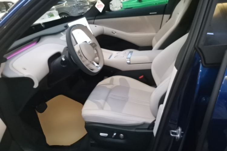Used Xiaomi Auto YU7 2025 Ultra-Long Range Rear-Wheel Drive Version Left Front Seat