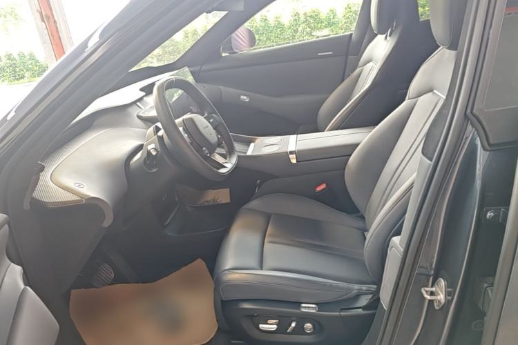 Used Xiaomi Auto YU7 2025 Ultra-Long Range High-Performance All-Wheel-Drive Max Edition Left Front Seat