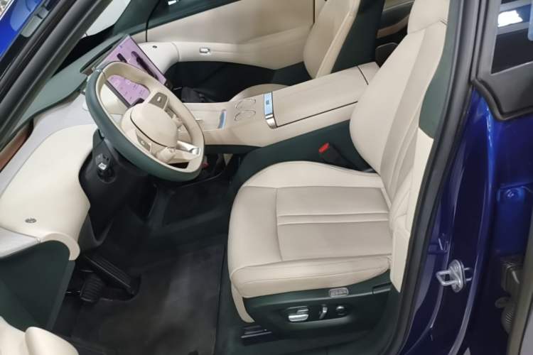 Used Xiaomi Auto YU7 2025 Ultra-Long Range High-Performance All-Wheel-Drive Max Edition Left Front Seat