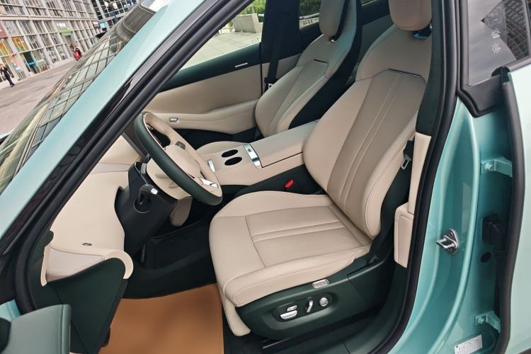 Used Xiaomi Auto YU7 2025 Ultra-Long Range High-Performance All-Wheel-Drive Max Edition Left Front Seat