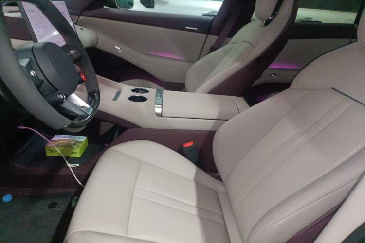 Used Xiaomi Auto YU7 2025 Ultra-Long Range High-Performance All-Wheel-Drive Max Edition Left Front Seat