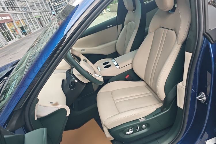 Used Xiaomi Auto YU7 2025 Ultra-Long Range High-Performance All-Wheel-Drive Max Edition Left Front Seat