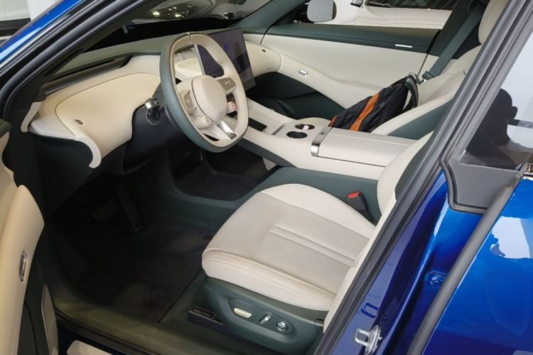 Used Xiaomi Auto YU7 2025 Ultra-Long Range Rear-Wheel Drive Version Left Front Seat