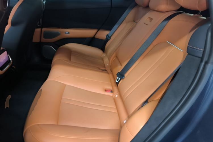 Used Xiaomi Auto YU7 2025 Ultra-Long Range All-Wheel Drive Pro Version Left Rear Seat